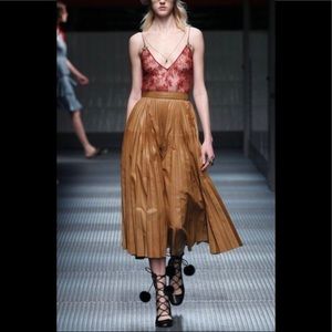 GUCCI $1,250 Tassel Sandals with Mink Fur Pompoms 37